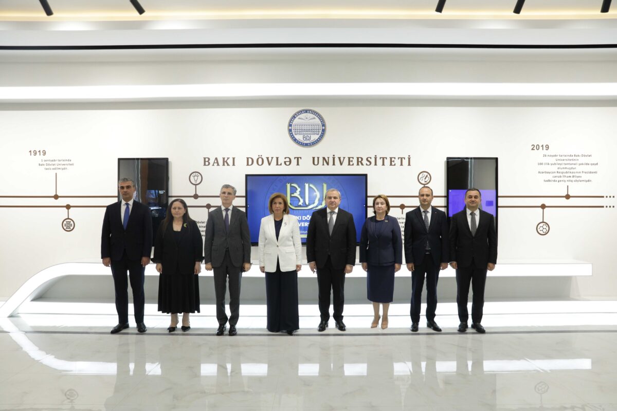 BDU-da “Ənənəvi dəyərlərin və ailə institutunun qorunması təhsil prosesində vacib amil kimi” mövzusunda konfrans keçirilib