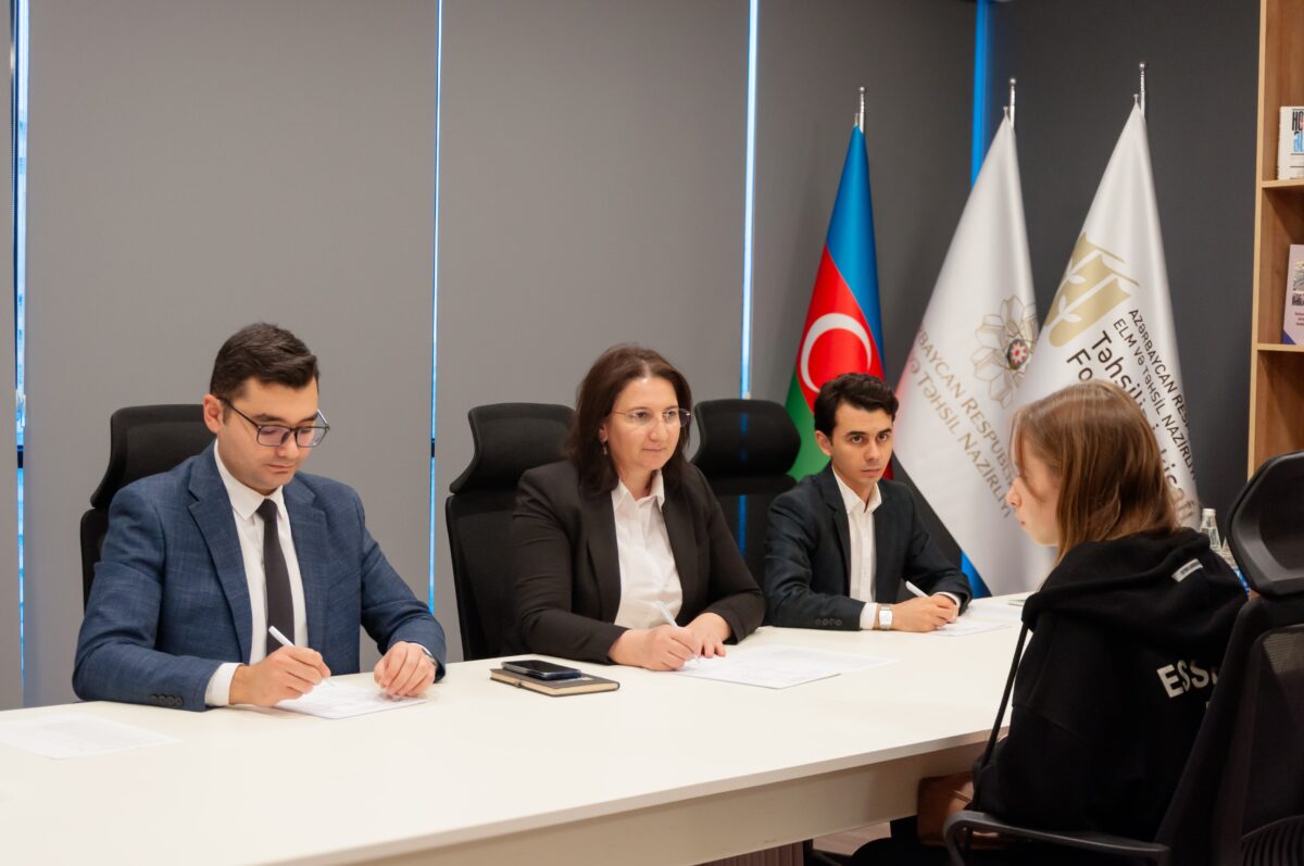 “Qırmızı Ürəklər” Təhsil Təqaüd Proqramı üzrə müsahibə mərhələsi başlayıb