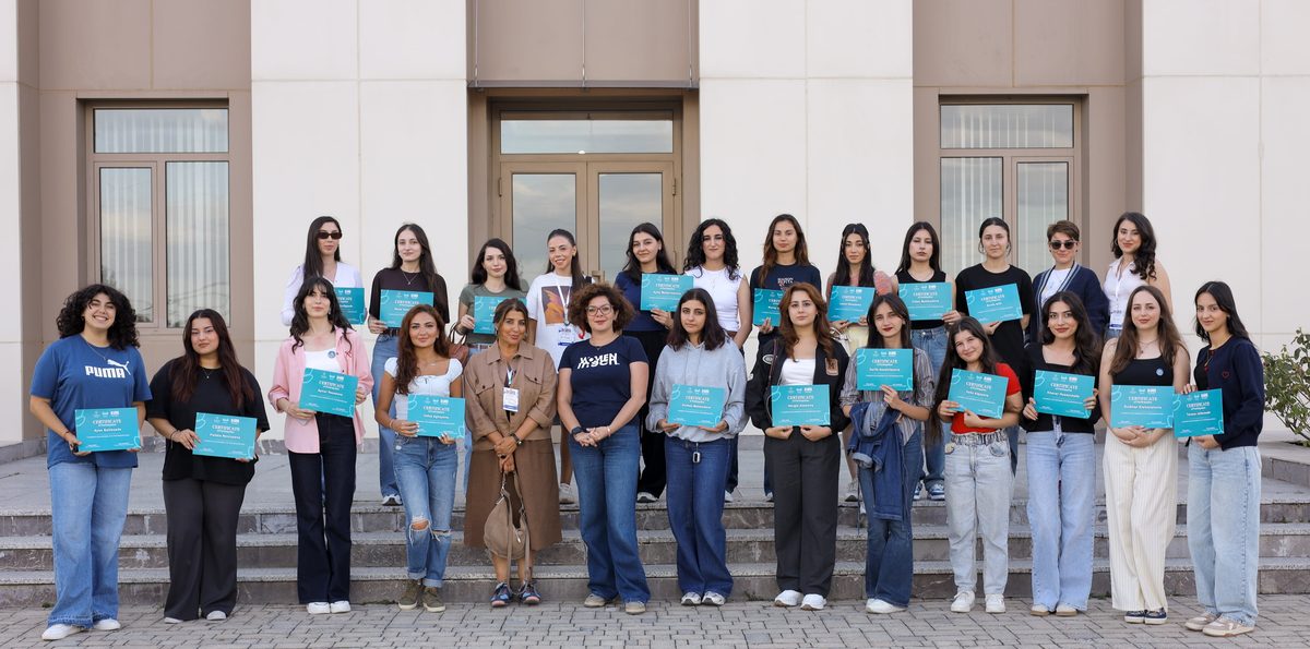 “Parla” təqaüd və inkişaf proqramı çərçivəsində II Mentorluq düşərgəsi keçirilib